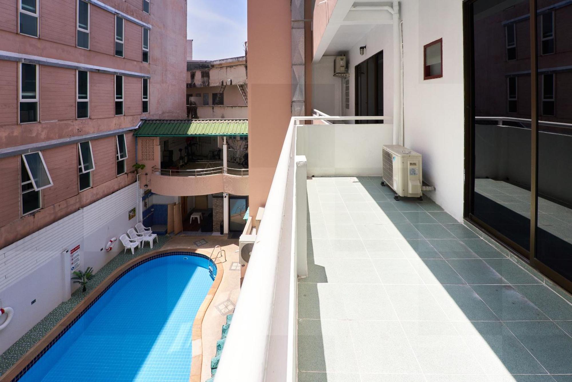 Lime Hotel Patong Room photo