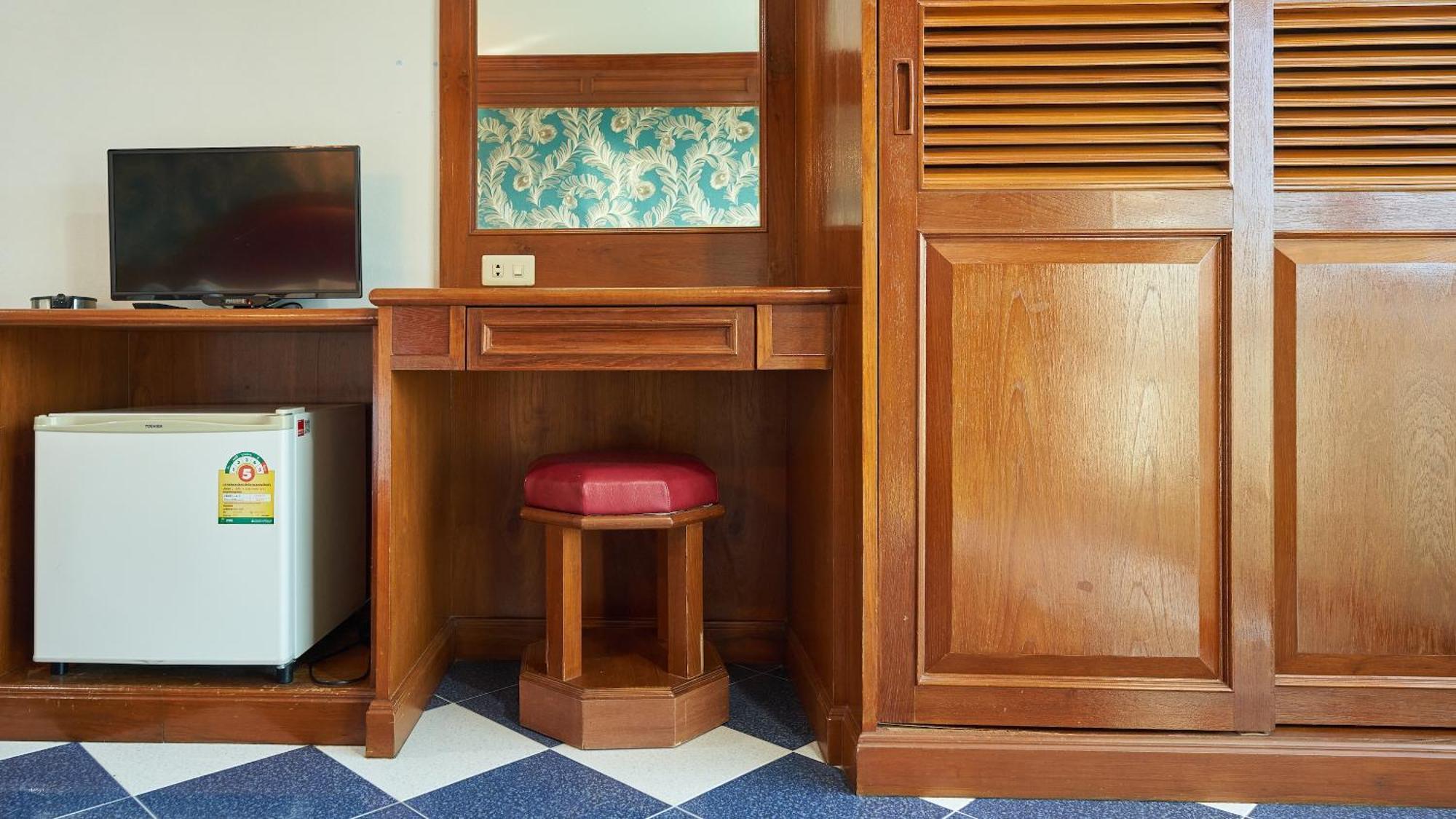 Lime Hotel Patong Room photo