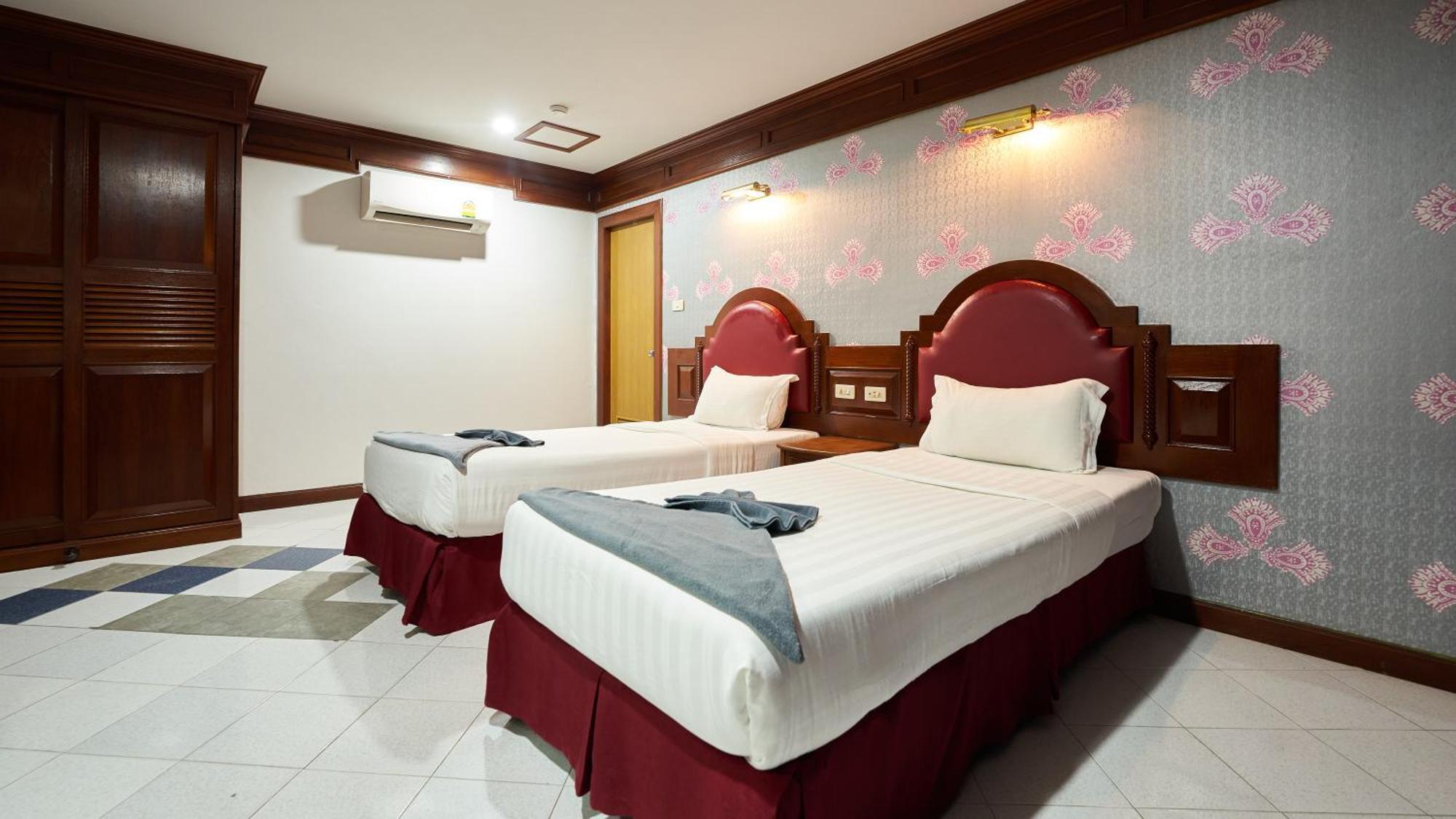 Lime Hotel Patong Room photo