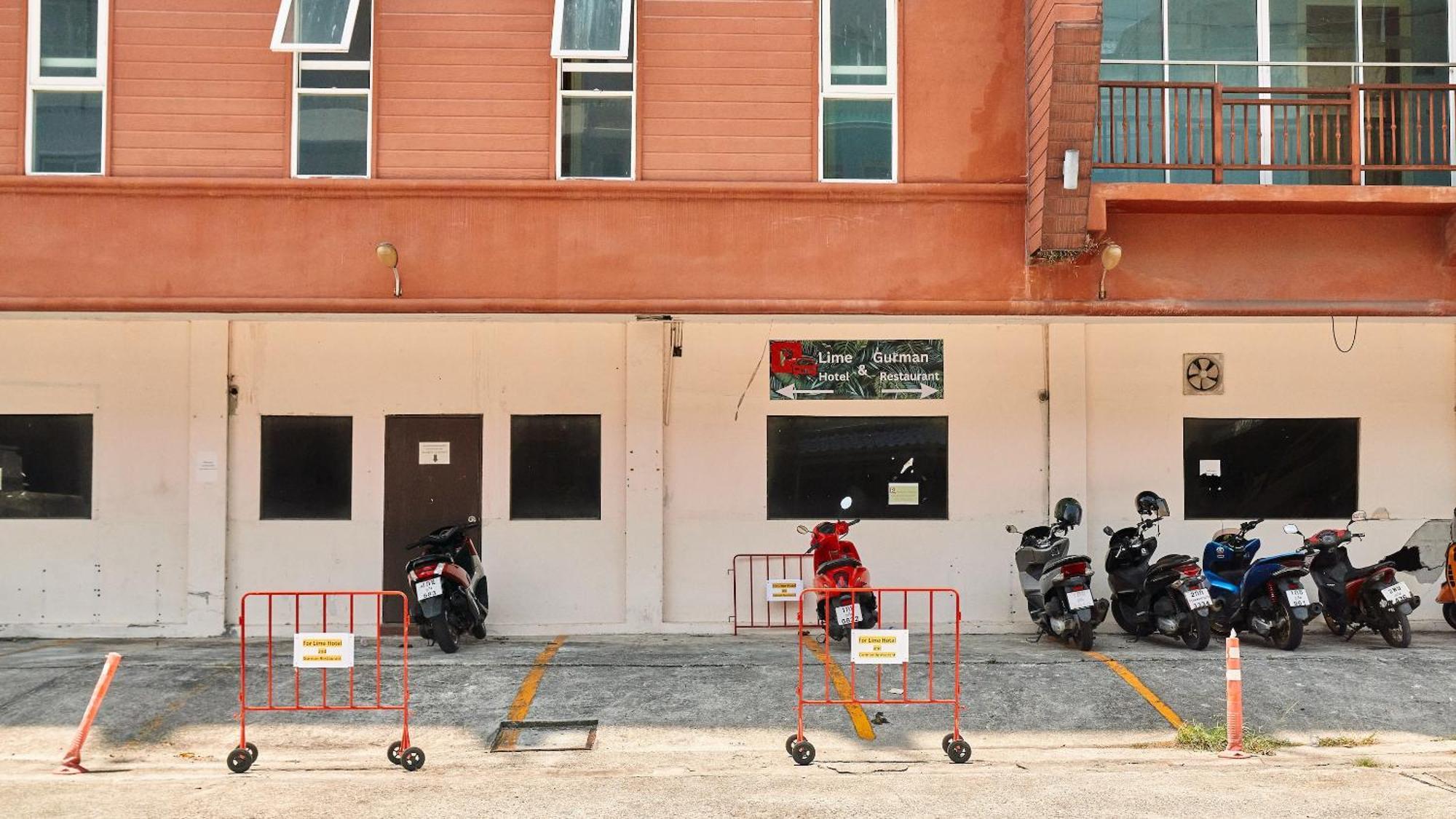Lime Hotel Patong Exterior photo