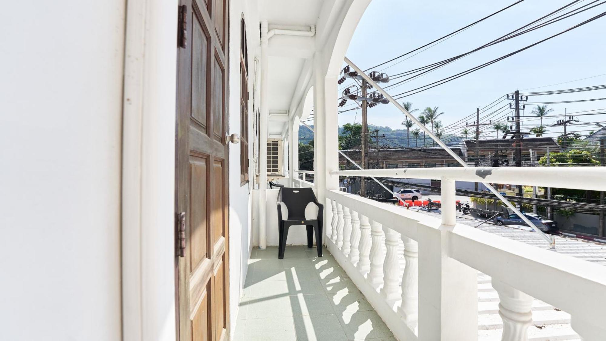 Lime Hotel Patong Room photo