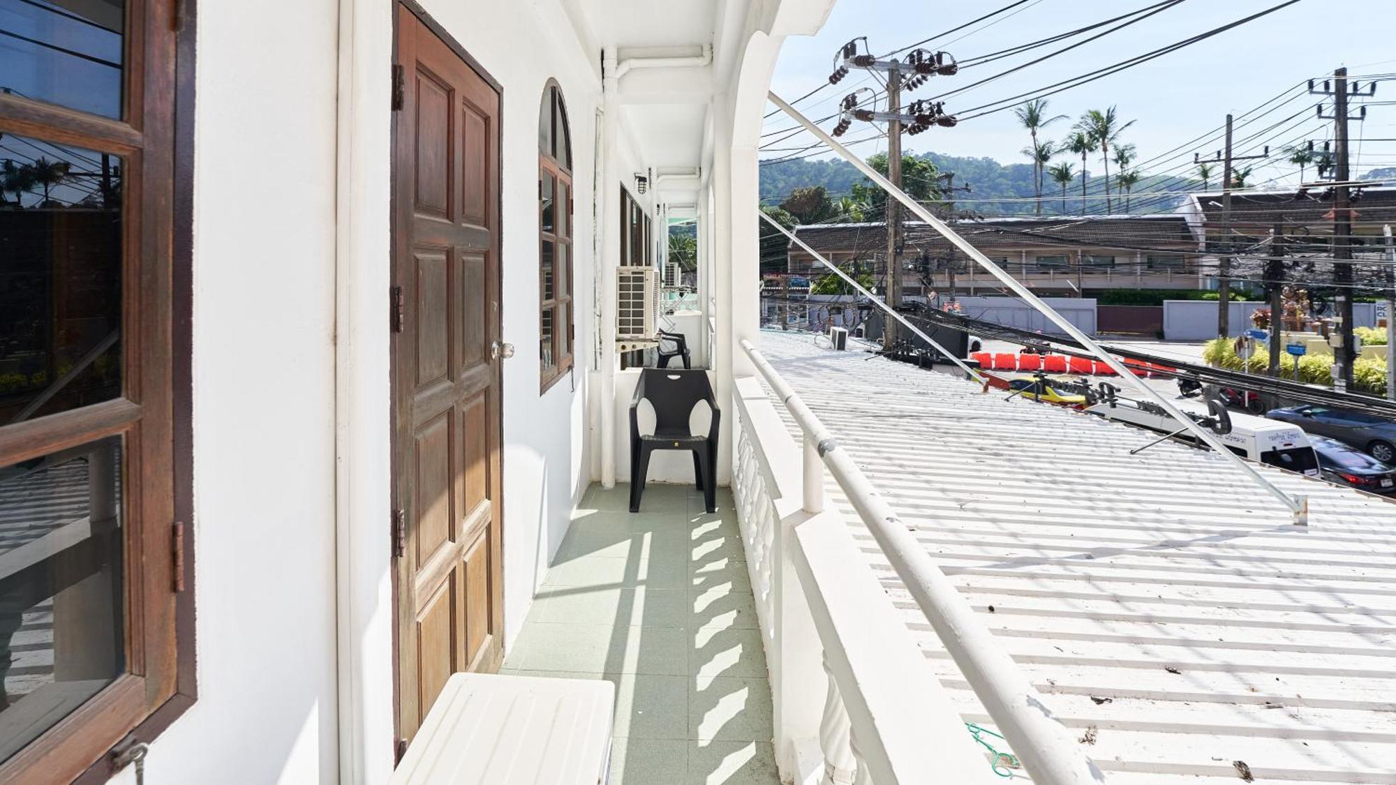 Lime Hotel Patong Room photo